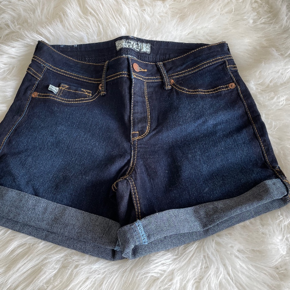 17/21 Exclusive Denim Jean Shorts. Size 10  New